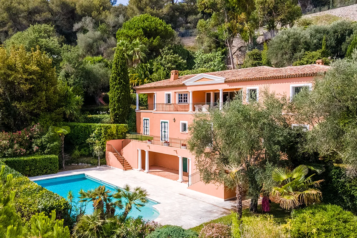 aerial photo villa with pool Cannes
