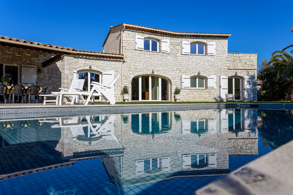 luxury villa terrace cannes